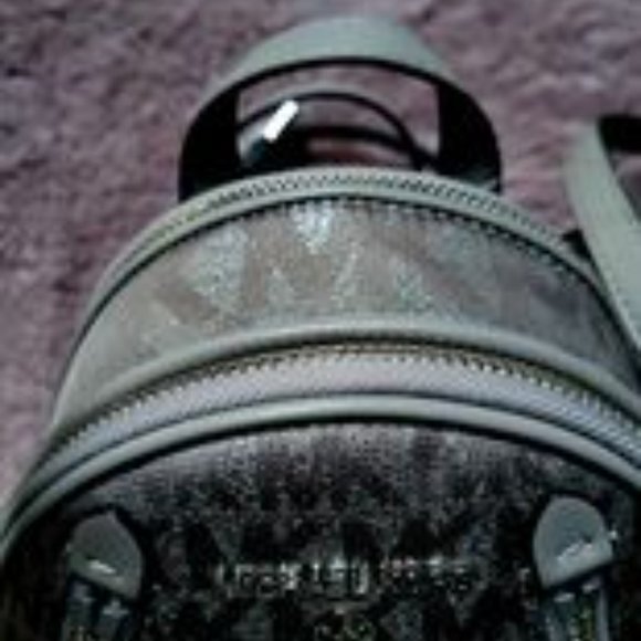MK Signature Brooklyn, Mini Convertible Messenger Backpack, xs - Picture 15 of 16